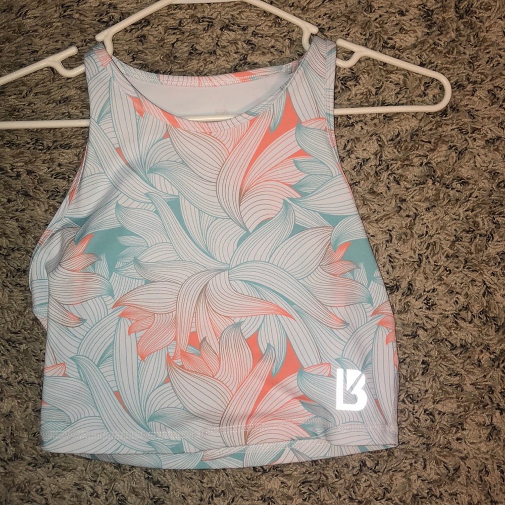 BUFFBUNNY Crop Top